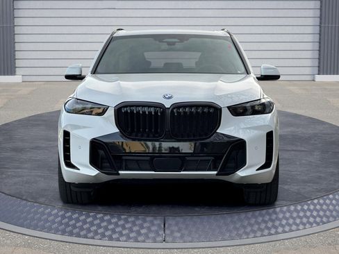 New 2026 BMW X5 xDrive50e w/ M Sport Package image 2