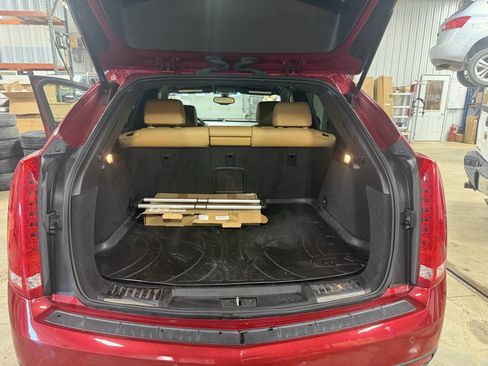 Used 2015 Cadillac SRX Luxury image 24