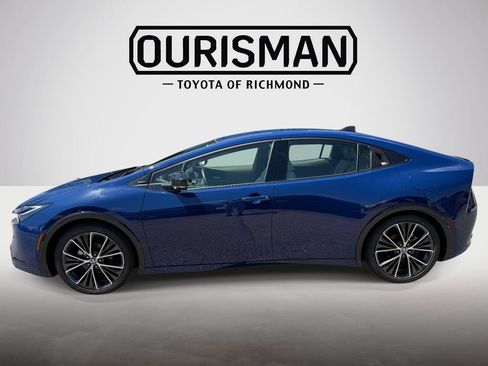 Used 2026 Toyota Prius XLE FWD image 8