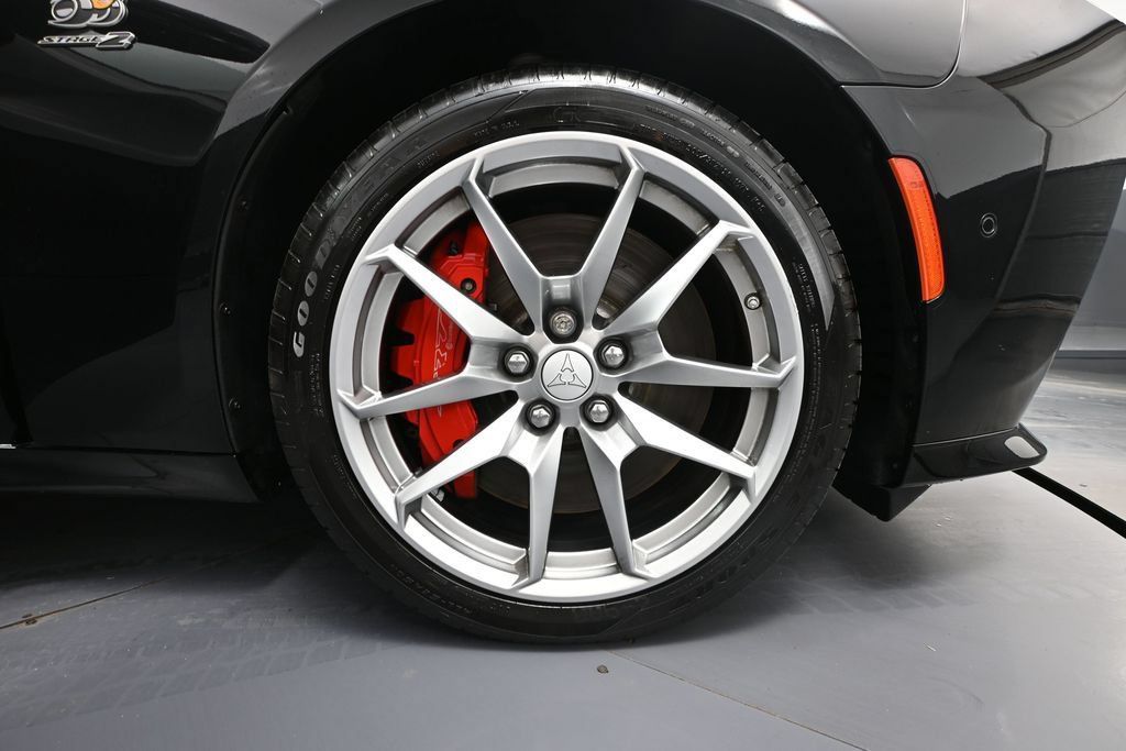 Used 2024 Dodge Charger Daytona Scat Pack w/ Plus Group AWD/4WD image 11