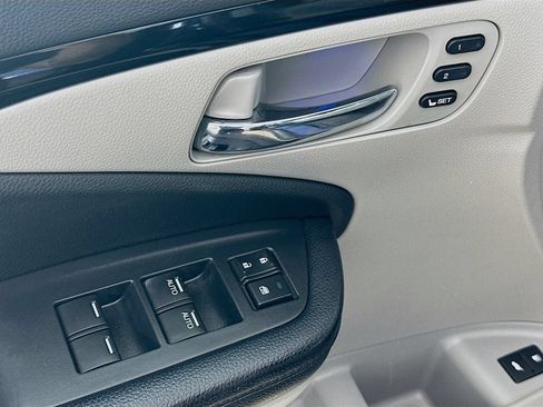 Used 2016 Honda Pilot Elite image 17