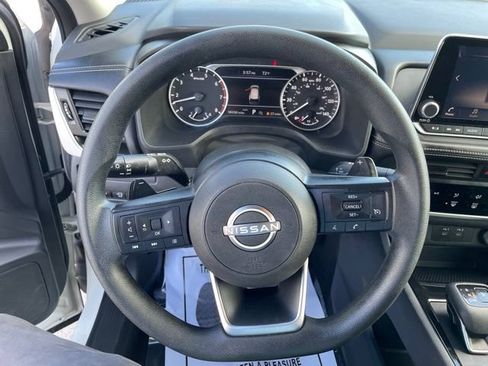 Used 2024 Nissan Rogue S AWD/4WD image 13