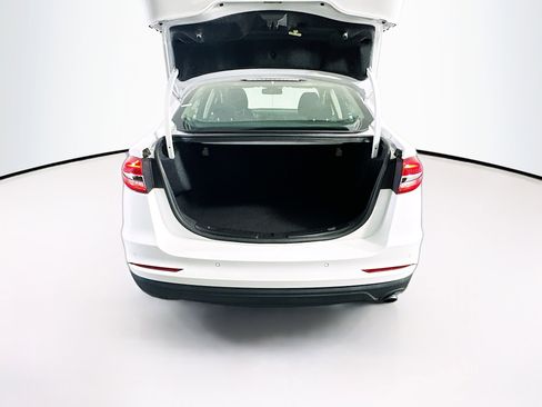 Used 2019 Ford Fusion SE image 29