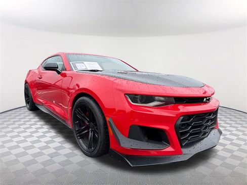 Used 2020 Chevrolet Camaro ZL1 image 3