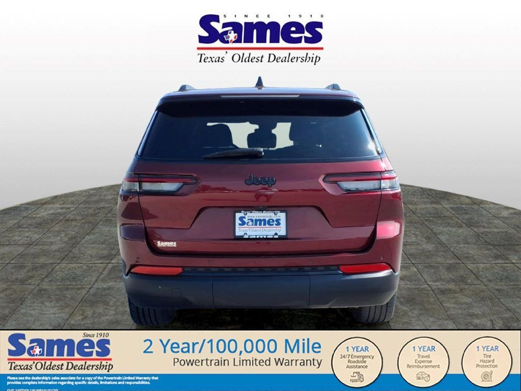 Used 2025 Jeep Grand Cherokee L Altitude RWD image 4