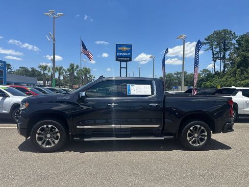 Used 2023 Chevrolet Silverado 1500 High Country w/ Technology Package AWD/4WD image 13