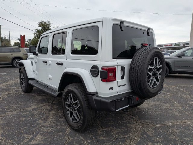 New 2027 Jeep Wrangler Unlimited Sahara AWD/4WD image 6
