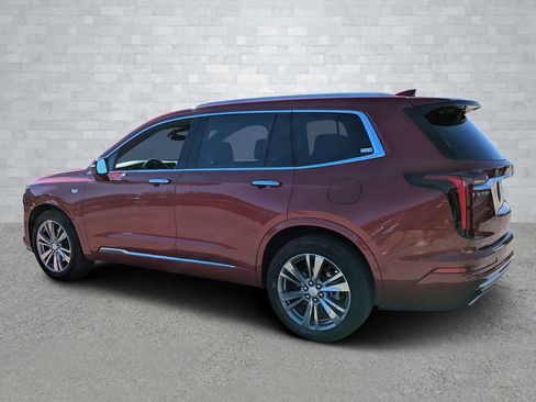 Used 2024 Cadillac XT6 Premium Luxury image 7