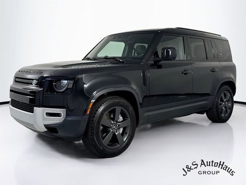 Used 2023 Land Rover Defender 110 SE AWD/4WD image 3