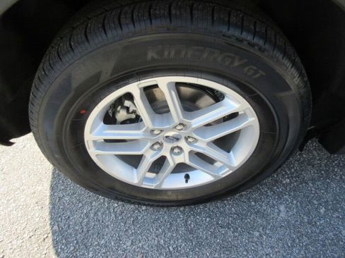 New 2026 Ford Explorer Active image 11