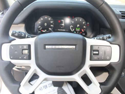 New 2025 Land Rover Defender 130 X-Dynamic SE image 16
