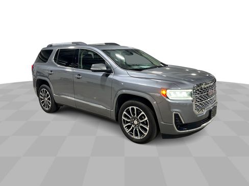 Used 2020 GMC Acadia Denali w/ Technology Package AWD/4WD image 2