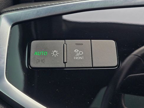 Used 2024 Audi Q3 2.0T Premium Plus AWD/4WD image 40