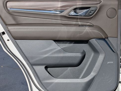 Used 2024 GMC Yukon Denali w/ Denali Reserve Package image 26