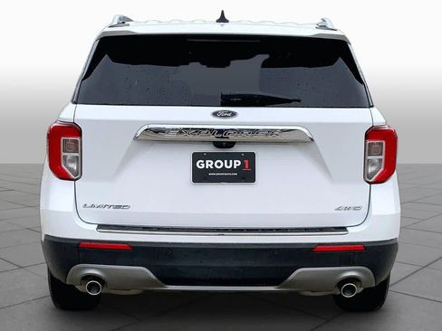 Used 2021 Ford Explorer Limited w/ Equipment Group 301A AWD/4WD image 5