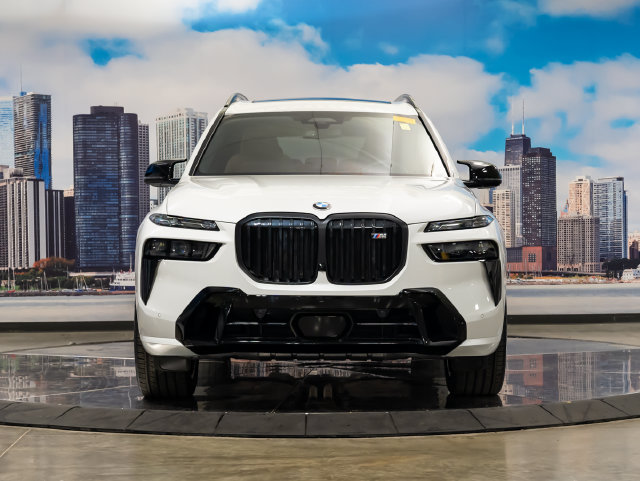 Used 2024 BMW X7 M60i w/ Executive Package AWD/4WD image 3