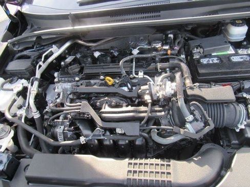 Used 2021 Toyota Corolla SE FWD image 35