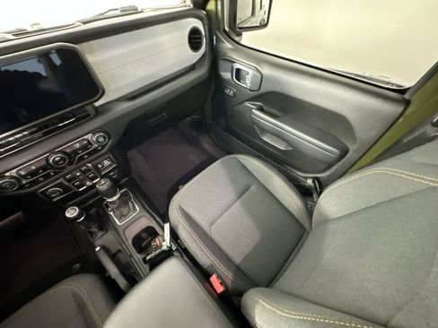 Used 2024 Jeep Gladiator Sport AWD/4WD image 11