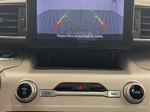 Used 2023 Ford Explorer XLT w/ Equipment Group 202A image 14