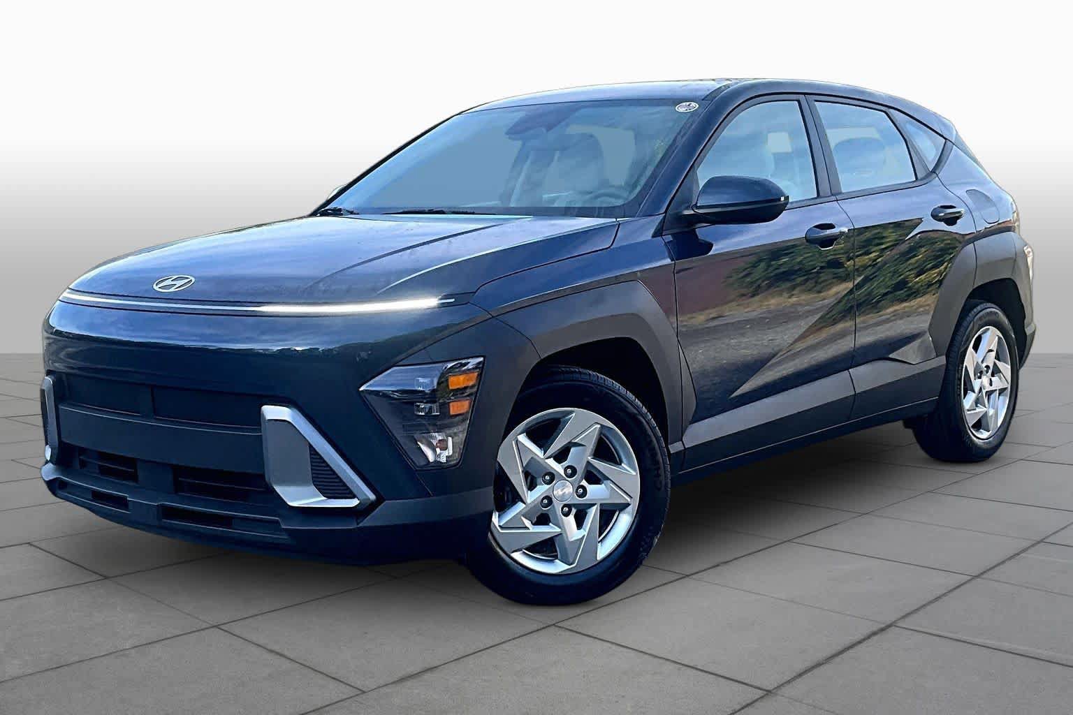 Used 2025 Hyundai Kona SE FWD image 1