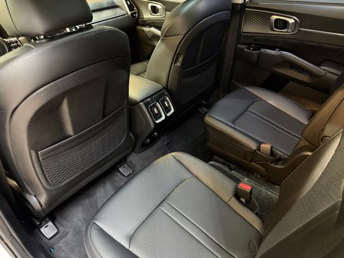 Used 2023 Kia Sorento SX FWD image 42