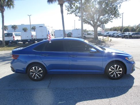 Used 2024 Volkswagen Jetta S image 8