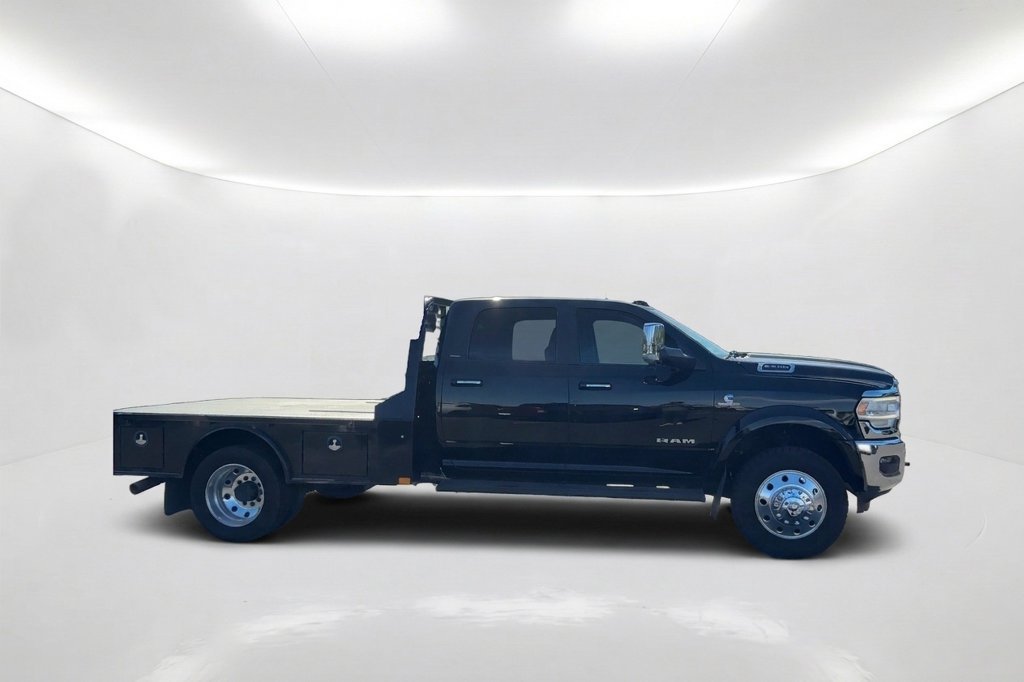 Used 2022 RAM 5500 Laramie AWD/4WD image 4