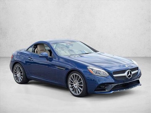 Used 2017 Mercedes-Benz SLC 300 image 3