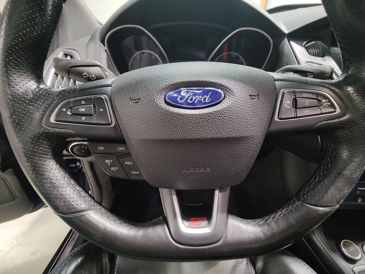 Used 2016 Ford Focus ST w/ Equipment Group 401A FWD image 29