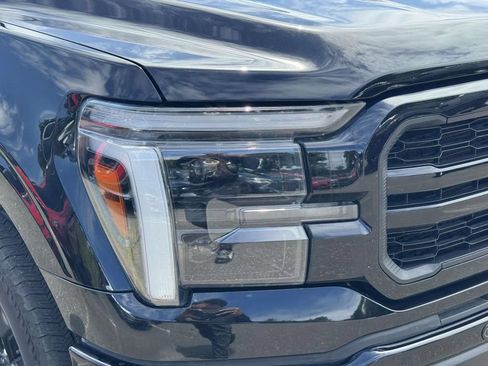Used 2024 Ford F150 Lariat AWD/4WD image 12
