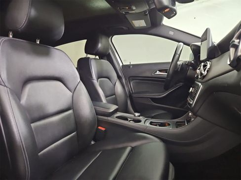 Used 2018 Mercedes-Benz GLA 250 4MATIC image 23