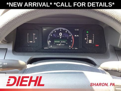 Used 2025 Toyota Tacoma SR AWD/4WD image 11