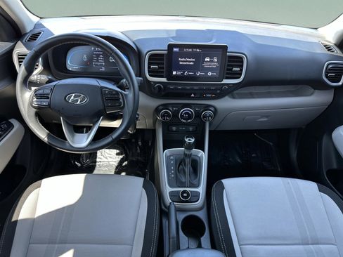 Certified 2023 Hyundai Venue SEL FWD image 9