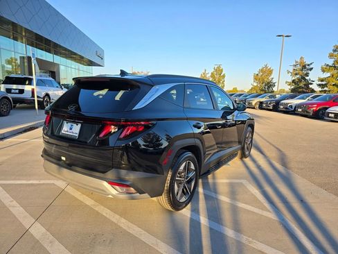 Used 2025 Hyundai Tucson SEL image 4