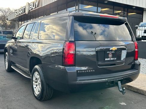 Used 2015 Chevrolet Suburban LT w/ Luxury Package image 8