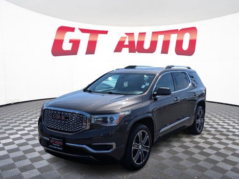 Used 2019 GMC Acadia Denali w/ Technology Package AWD/4WD image 2