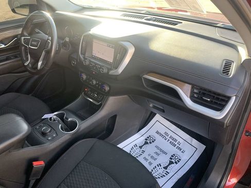 Certified 2018 GMC Terrain SLE w/ Driver Convenience Package image 28