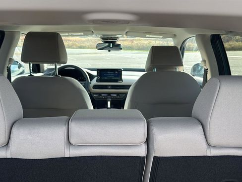 New 2026 Honda HR-V LX image 15