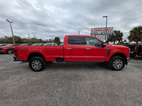 Used 2024 Ford F350 Lariat w/ Lariat Ultimate Package image 3