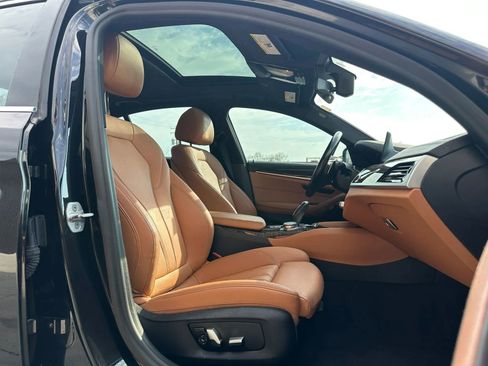 Used 2017 BMW 530i xDrive image 10