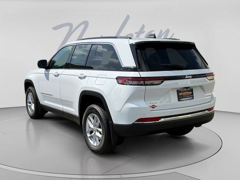 New 2026 Jeep Grand Cherokee Laredo AWD/4WD image 4