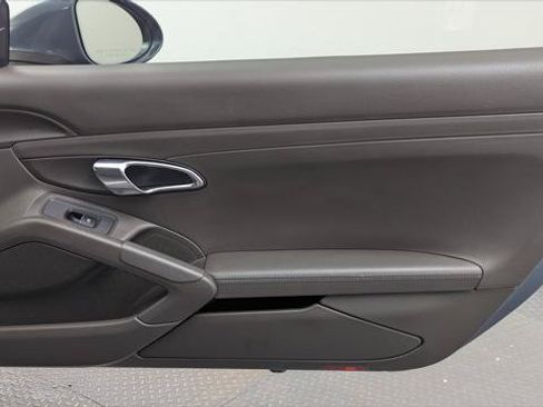 Used 2017 Porsche 718 Cayman S RWD image 16