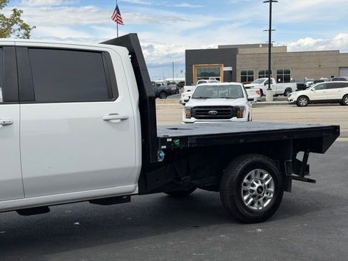 Used 2024 Chevrolet Silverado 2500 LT w/ Convenience Package AWD/4WD image 8