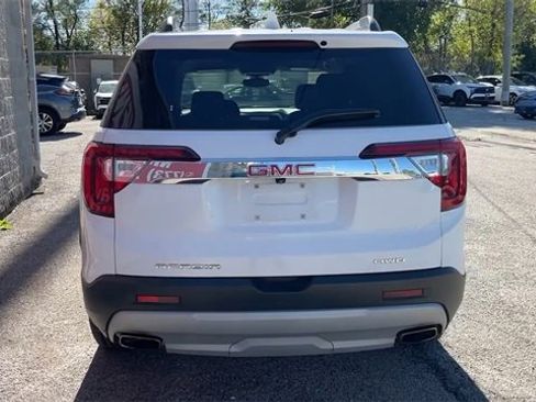 Used 2023 GMC Acadia SLT image 26