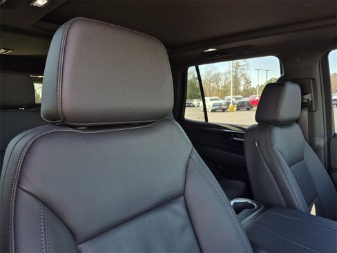 Certified 2025 Chevrolet Tahoe Z71 w/ Comfort Package image 13