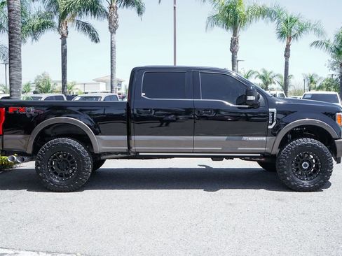 Used 2017 Ford F250 King Ranch w/ King Ranch Ultimate Package image 11