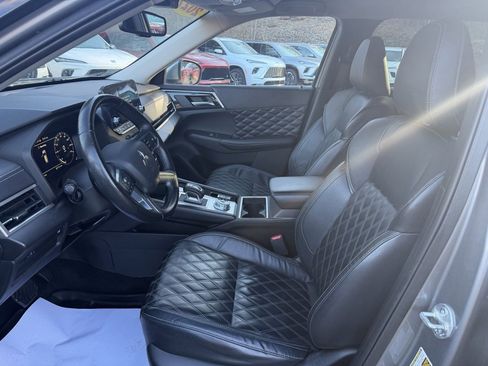 Used 2022 Mitsubishi Outlander SEL image 14