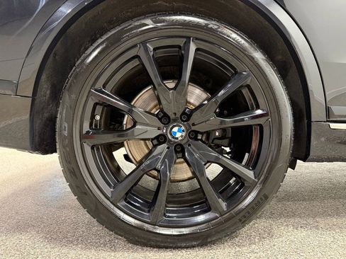 Used 2023 BMW X7 xDrive40i w/ Executive Package image 24
