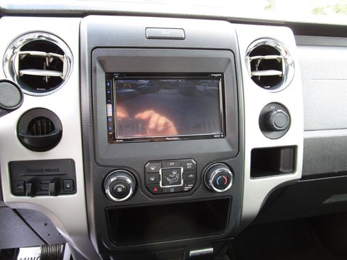 Used 2014 Ford F150 XLT w/ Equipment Group 302A Luxury image 15