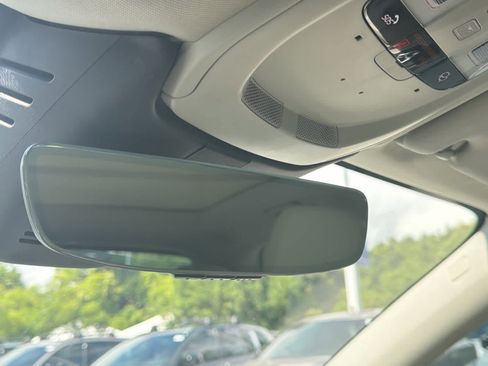 Certified 2023 Volvo XC60 B5 Ultimate w/ Protection Package Premier FWD image 33